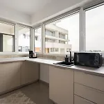 Spacious 1007 Апартаменти