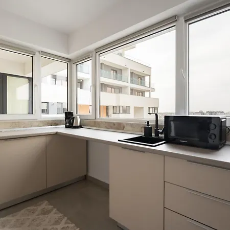 Spacious 1007 Apartment