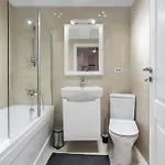 Spacious 1007 * 布加勒斯特